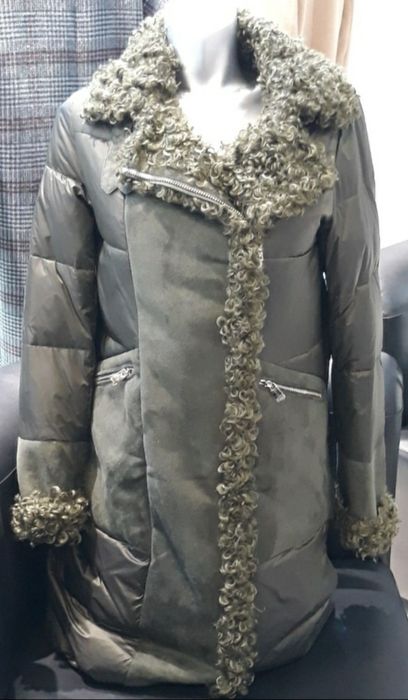 Пуховик в отличном состоянии