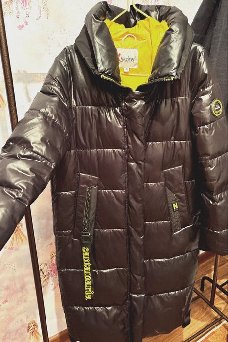 Куртка пуховик сатылады