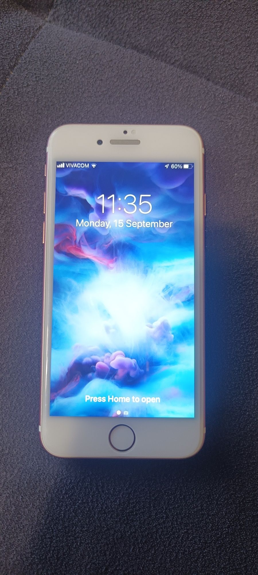 Телефон. iPhone 7