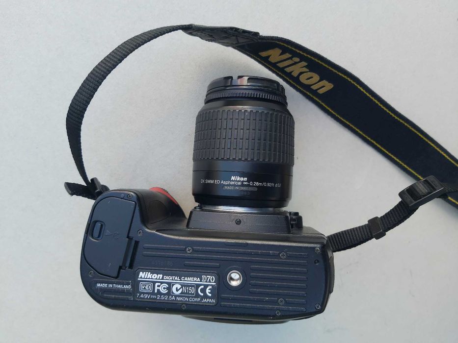 Nikon D70 body, baterie, card