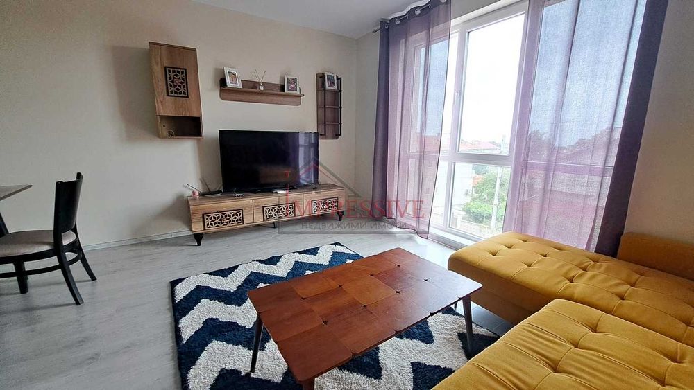 Двустаен Обзаведен с Паркомясто кв.Виница