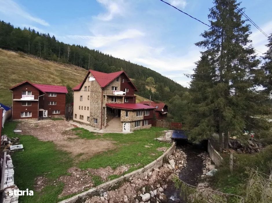 De vanzare doua pensiuni situate in comuna Arieseni