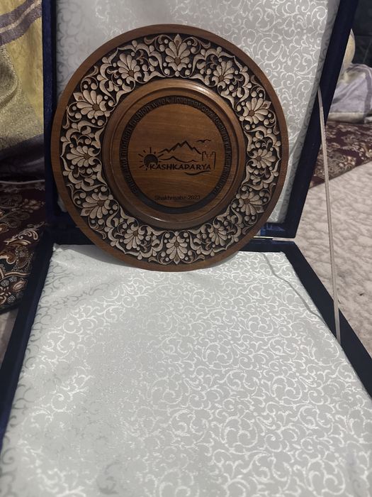 esdalik uchun qo'ldan yasalgan esdalik sovg'asi