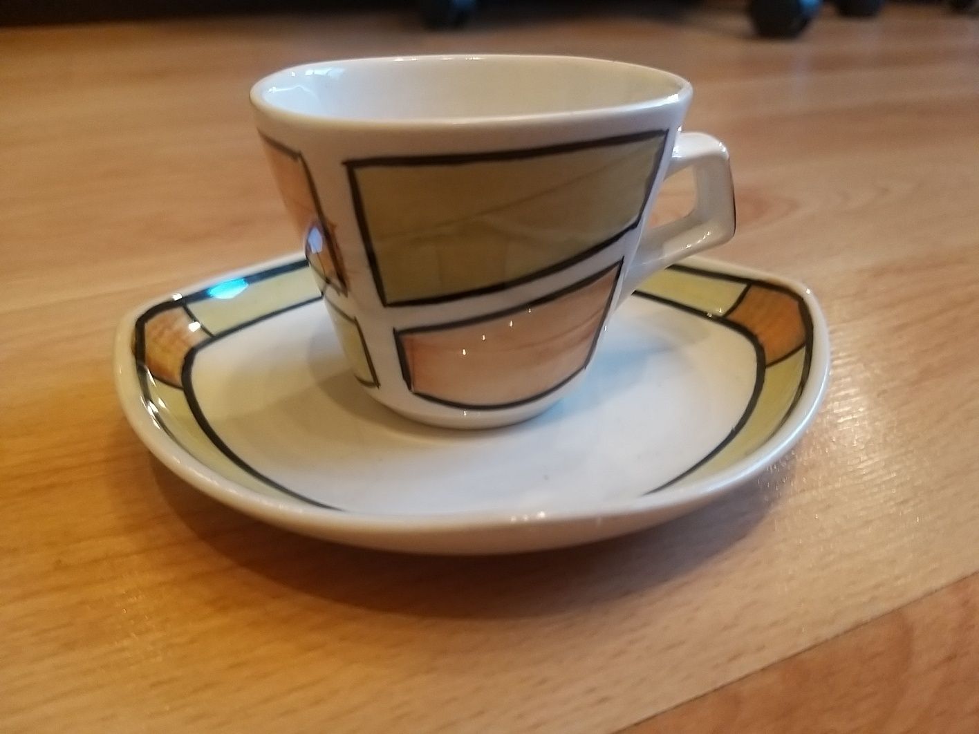 Стар комплект чаши и чинии за кафе Chefo Art