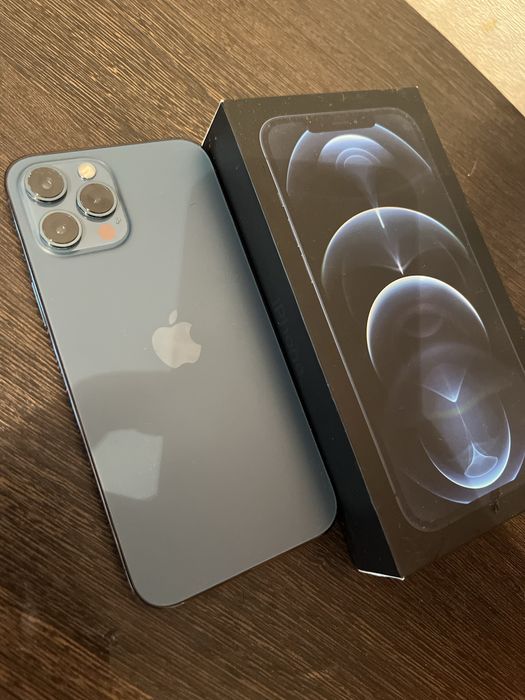 iPhone 12 про макс  128гб отличный