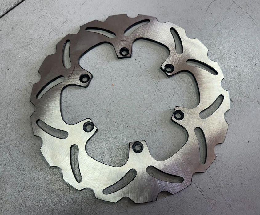 НОВ заден спирачен диск за BMW F650 GS