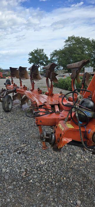 Plug kuhn master 120 cu 5 brazde reversibil