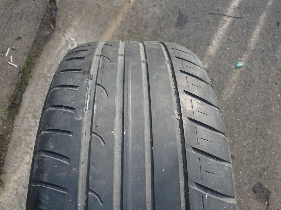 Anvelopă de iarnă marca ”Kumho”, cu dimensiunea 185/55R15