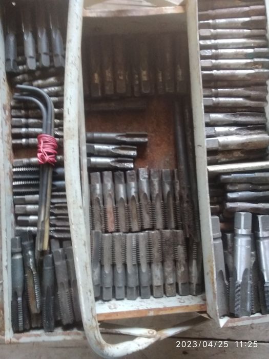 Продам метчики, клуппы, плашки для дуплекса