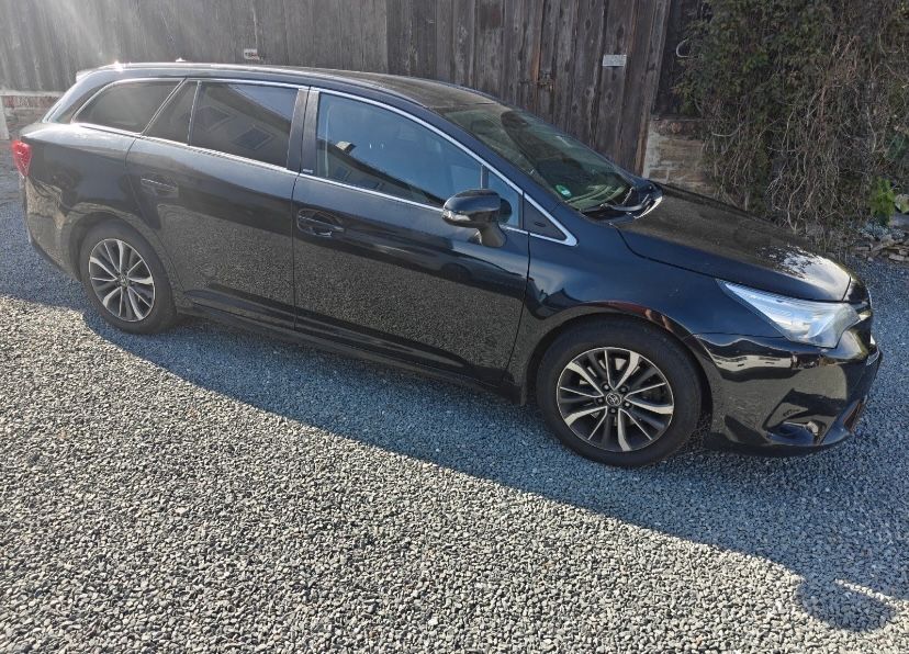 Toyota Avensis Touring Sports Edition-S
