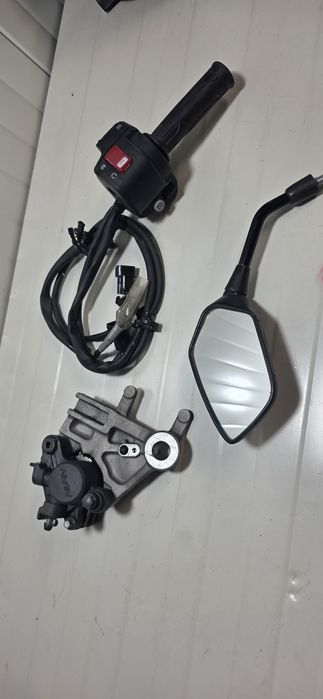 Jante CRF 1100 , carene , furcă , parbriz si cric central