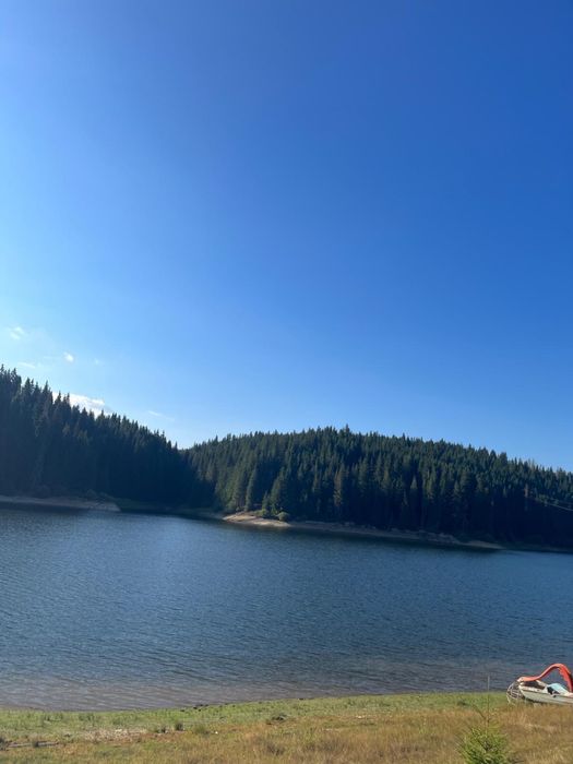 Vand teren pe malul lacului belis in giurcuta de sus judetul cluj