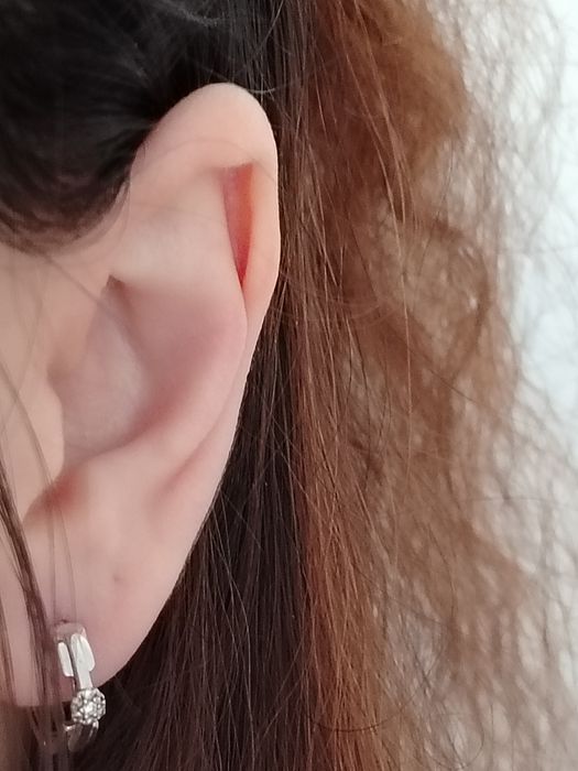 Серьги из белого золота с бриллиантами – изысканная роскошь!