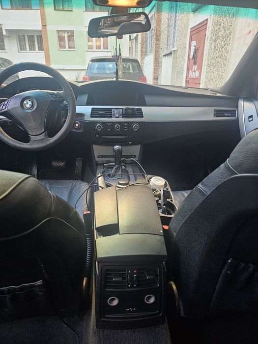 Vând bmw e60 525d
