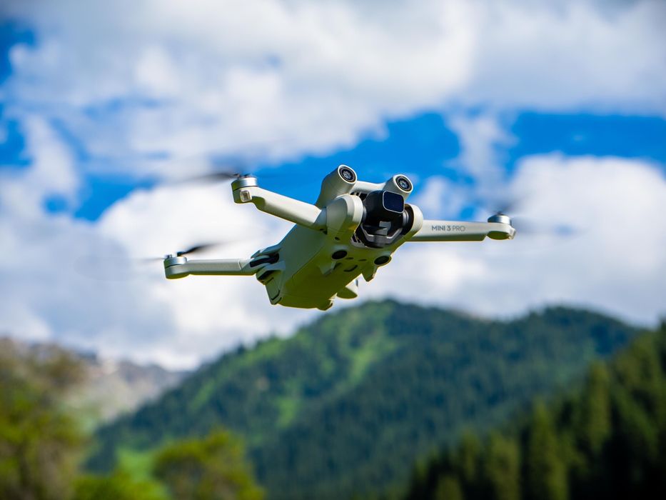 Дрон DJI Mini 3 Pro + DJI RC + Fly More Kit Plus