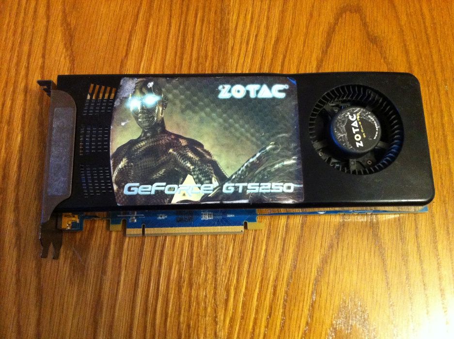 Placa video GeForce GTS 250 (Zotac) 512MB / 256 Bit