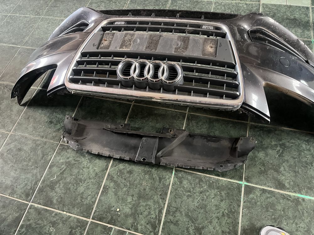 Bara fata audi a4 b8 cu senzori parcare