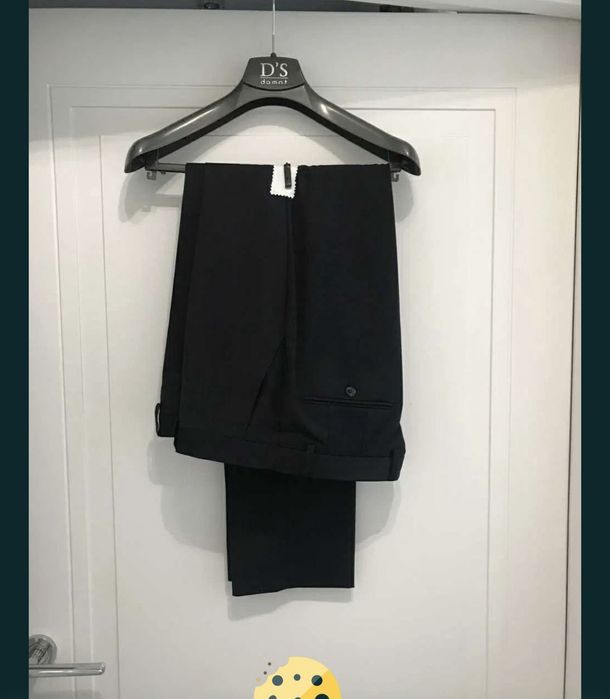 Шикарный стильный костюм