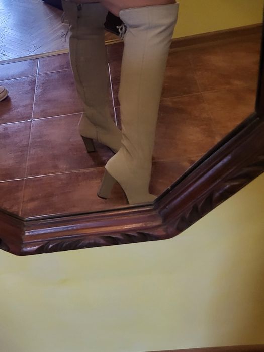 Чизми от естествен велур в светлосив цвят