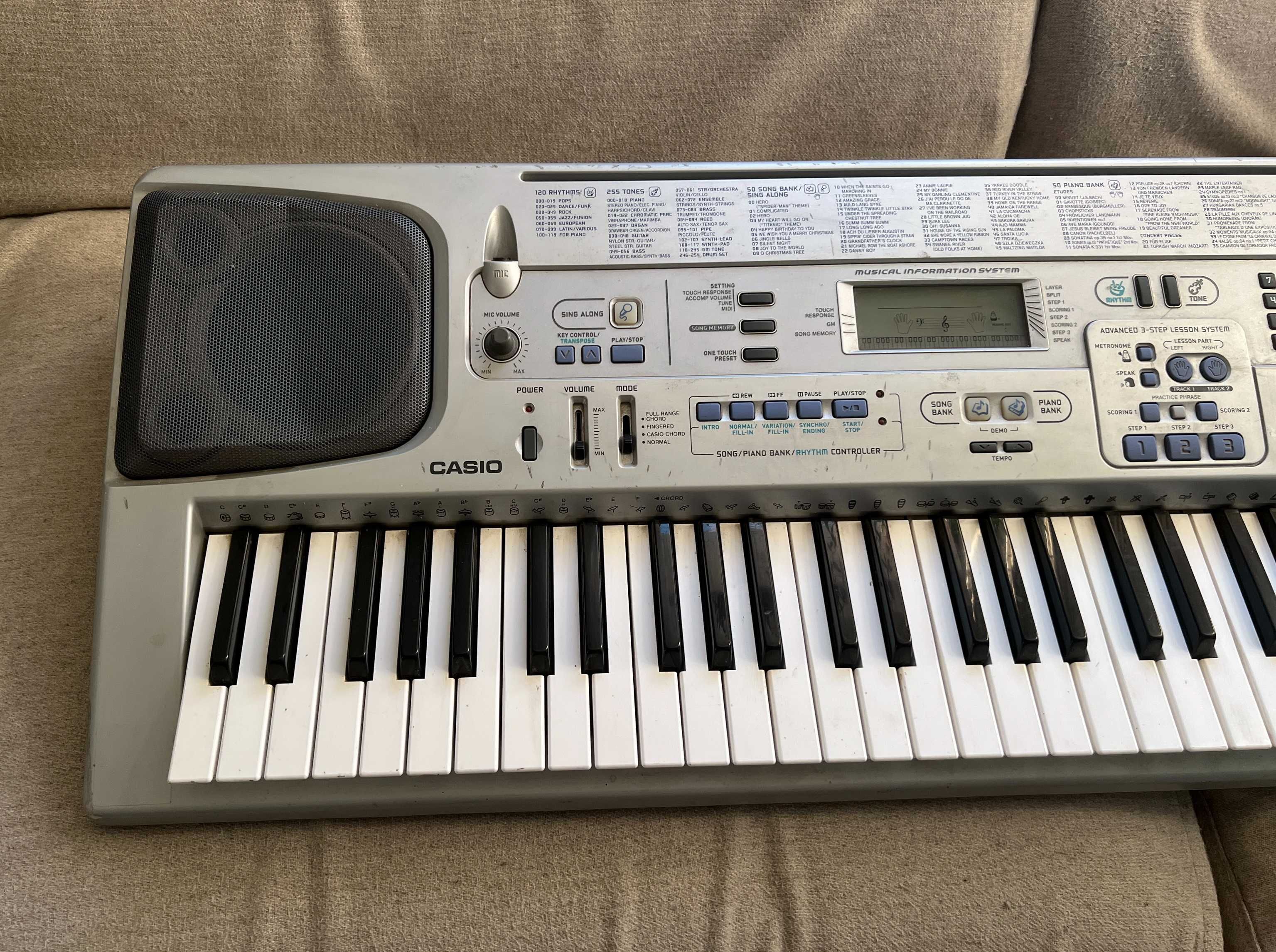 Orga Casio CTK-591 arranger keyboard 5 octaves 61 keys defecta