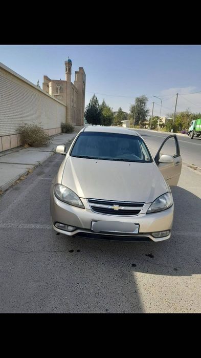 Продаётся автомобиль жентра