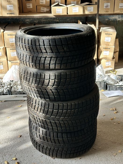Зимние Шины 275/40/20 (bmw x5)