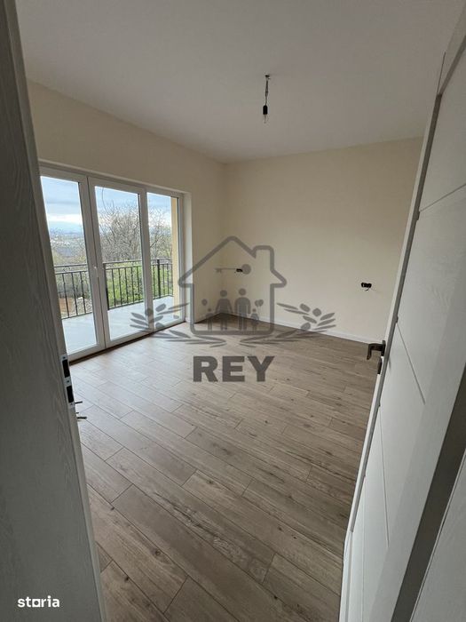 Casa individuală de închiriat 4 camere/garaj/zona Viile Sibiului