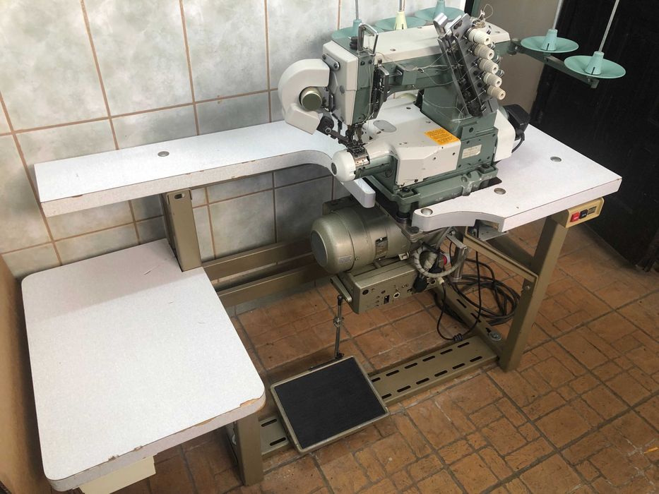 Masini de cusut industriale ubardek automat