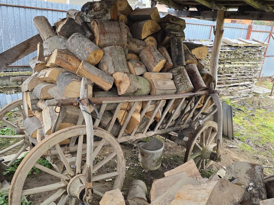 Caruta lemn ornamental