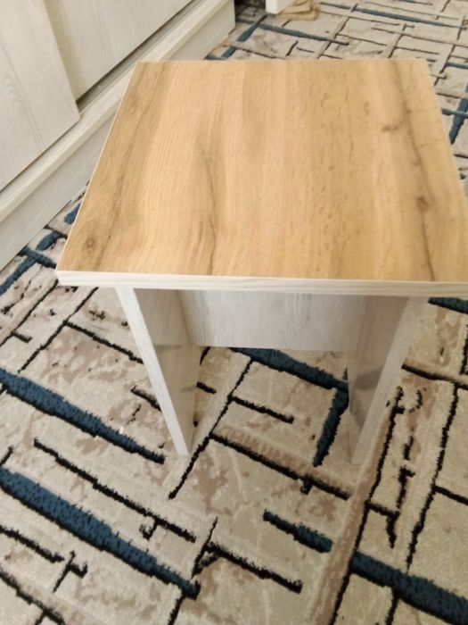 Stulchalar bor chiroyli honadoningizga kork beradi