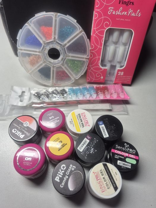 Geluri UV+accesorii unghii