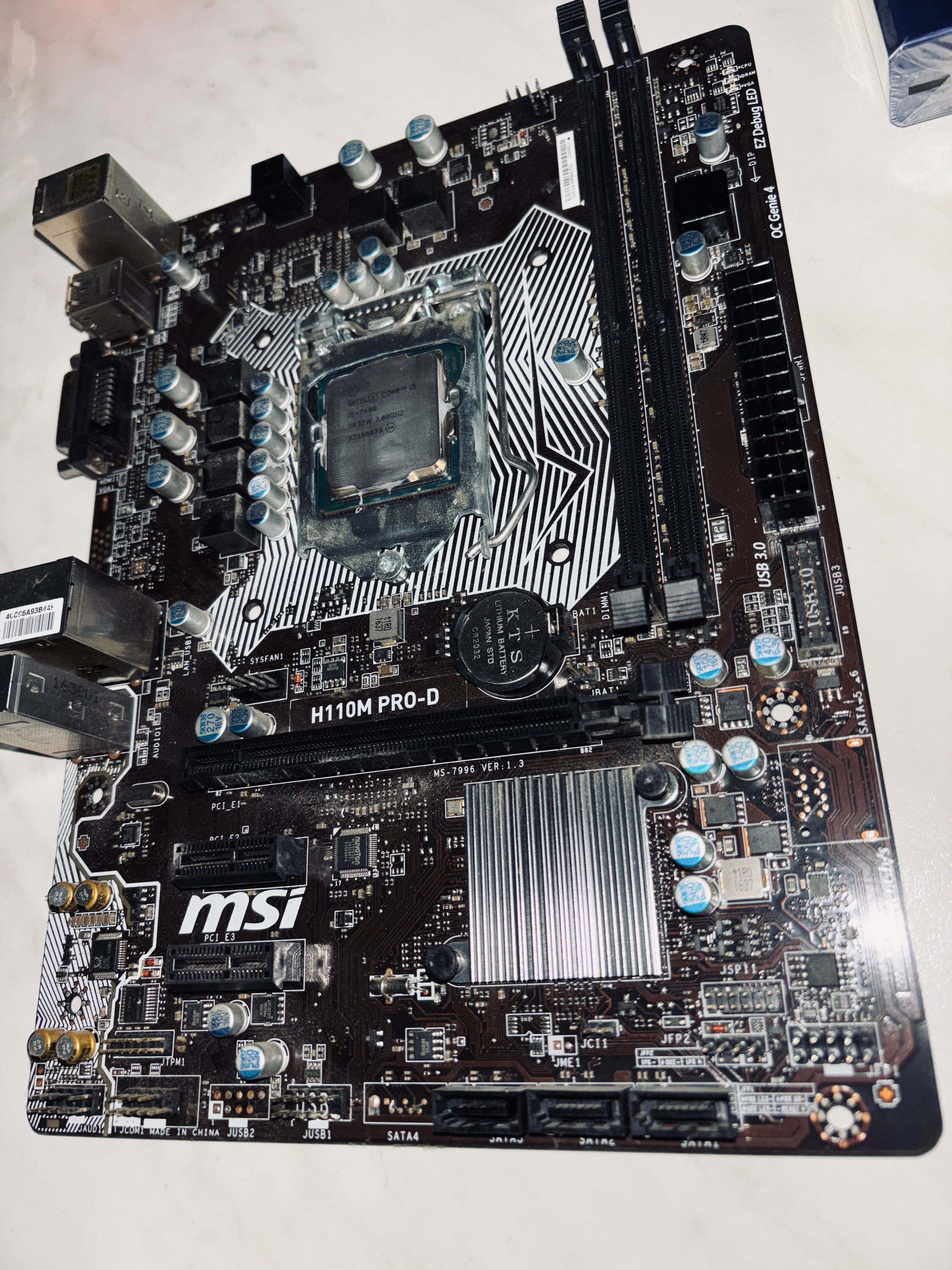 Vand kit procesor intel i5 7400 cu placa de baza MSI H110M Pro-D