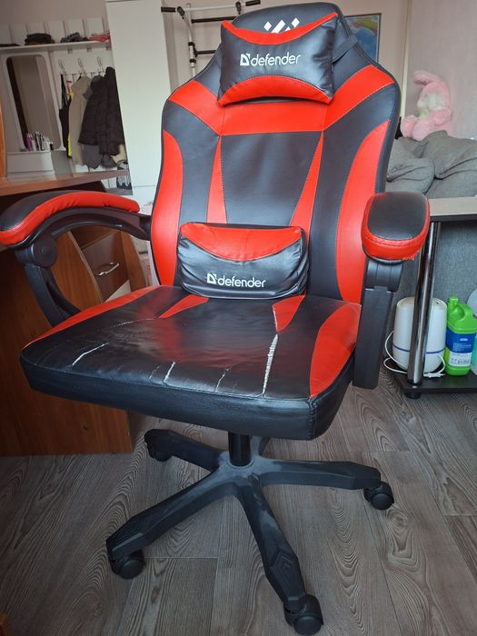 Стул игровой компьютерный