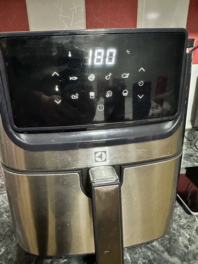 Airfrayer Electrolux, recipient 5,4 l folosita putin