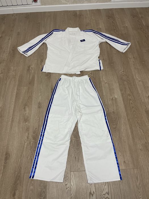 Продам кимоно новое