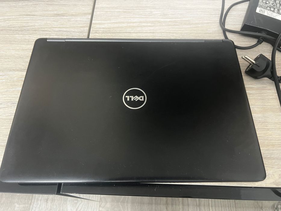 Laptop dell Latitude 5490