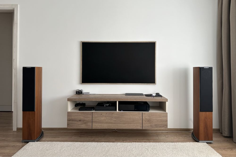 Audiovector R3 Avantgarde walnut