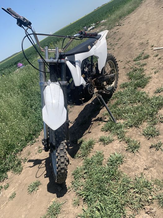De vanzare cross 125cc sau schimb cu piaggo