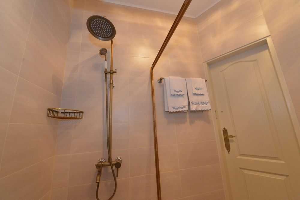 Дава се под наем Двустаен апартамент в Пловдив, Център - 50 кв.м за 400 € - Снимка #3