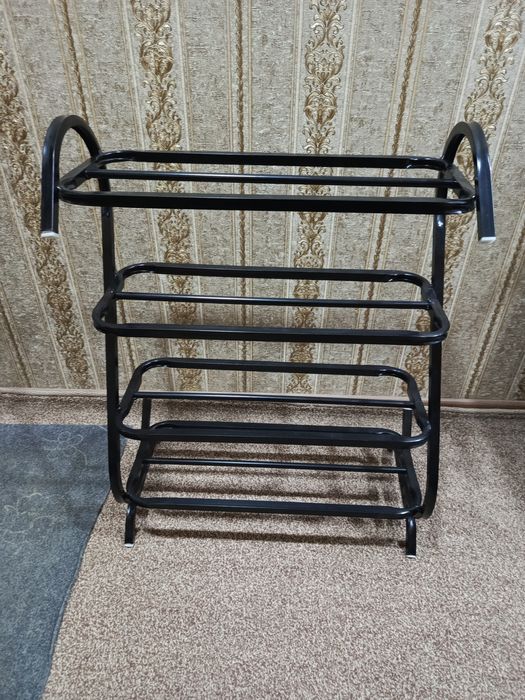 Срочно! Продаётся новая подставка для обуви!