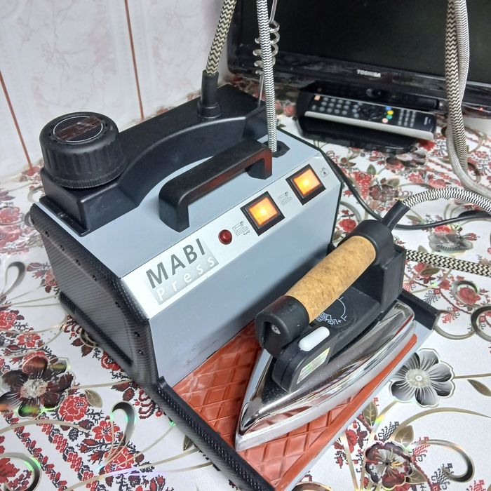 Statie de calcat profesionala cu abur POLTI  MABI PRESS