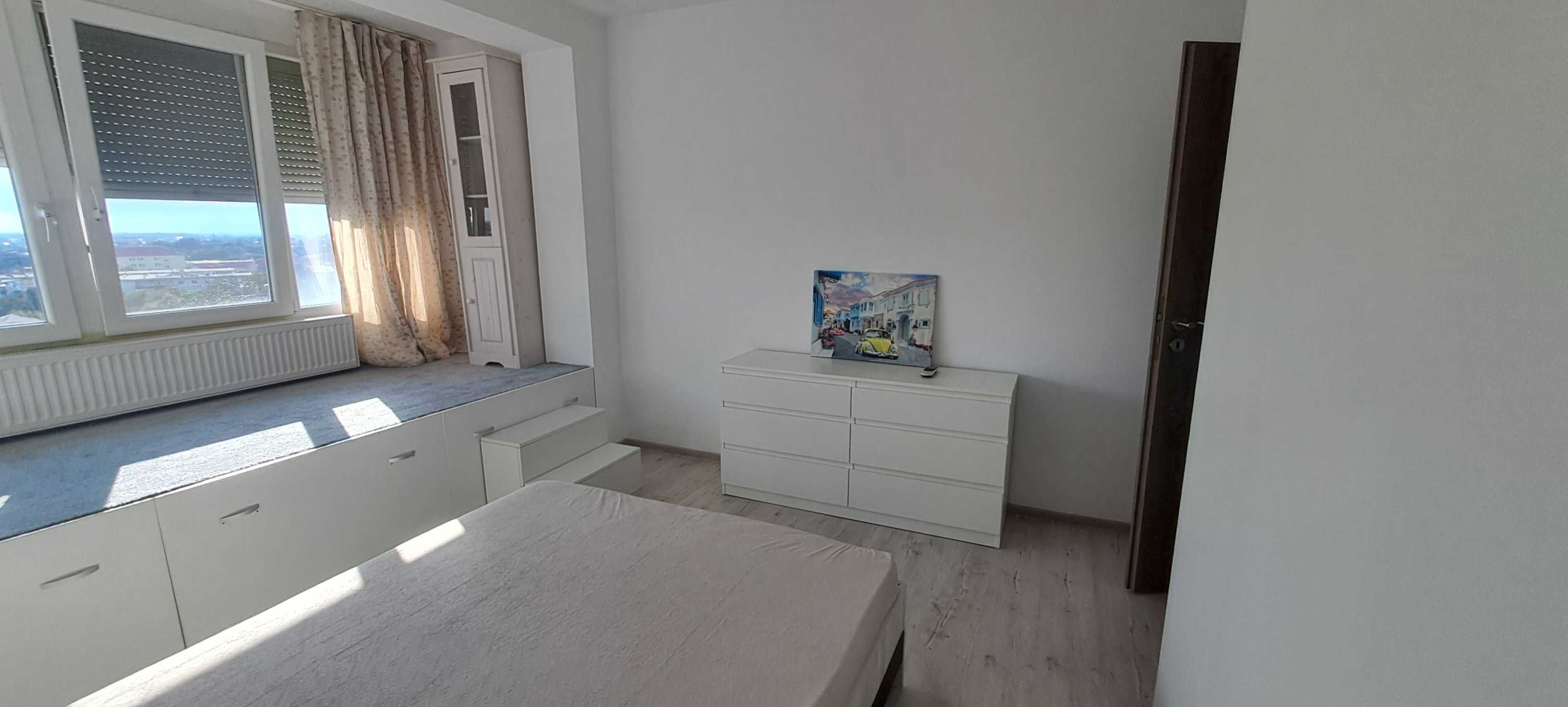 Inchiriez apartament 2 camere CALEA ROMANILOR