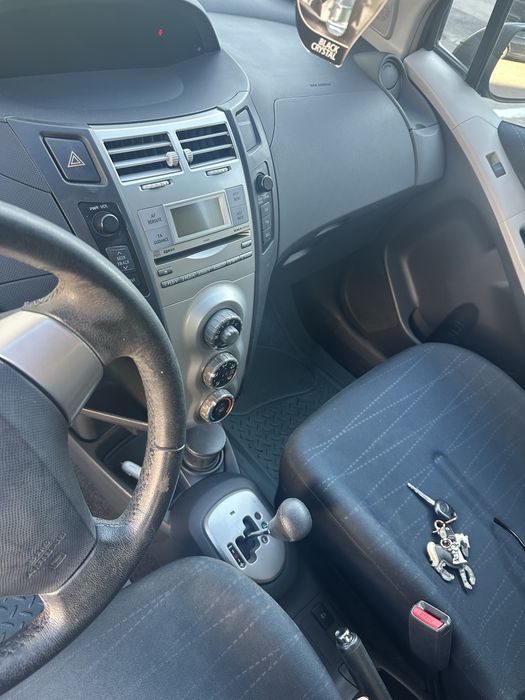 Toyota Yaris automata 1.3 benz 2008 unic proprietar