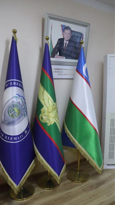 Bayroq Samarqand. Hashamatli bayroqlar