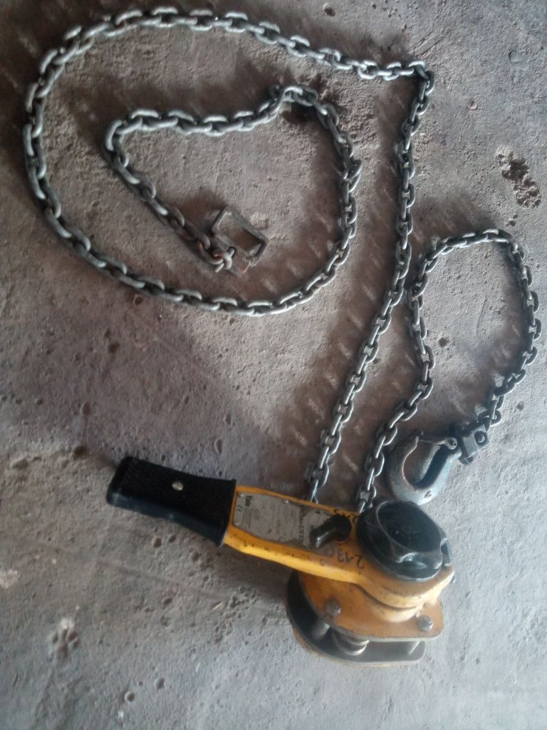 Palan cu lanț cu mâner