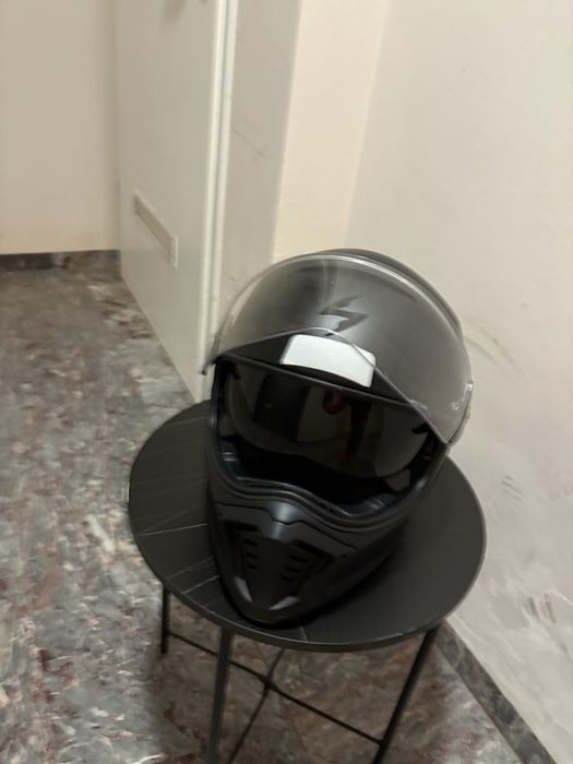 Каска за мотор Scorpion EXO 930