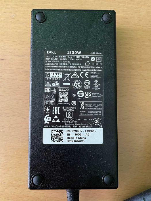 Dell - 180W AC Adapter - Оригинално зарядно за лаптоп