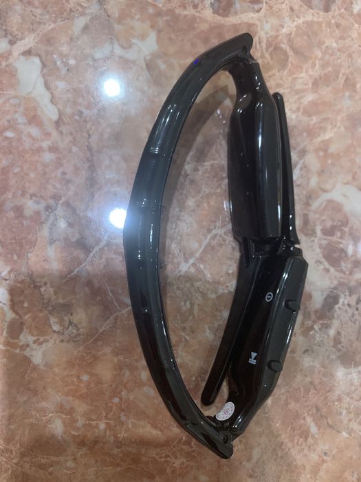 Vând ochelari “inteligenți”