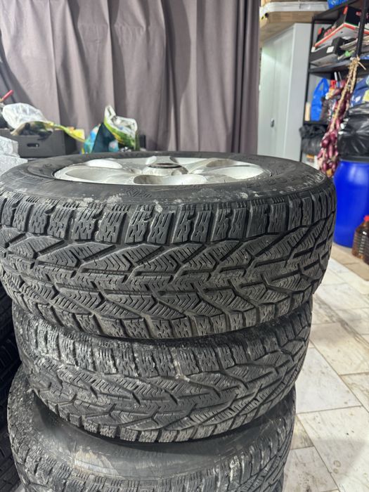 Roti Iarna 235/65 R17 Kormoran