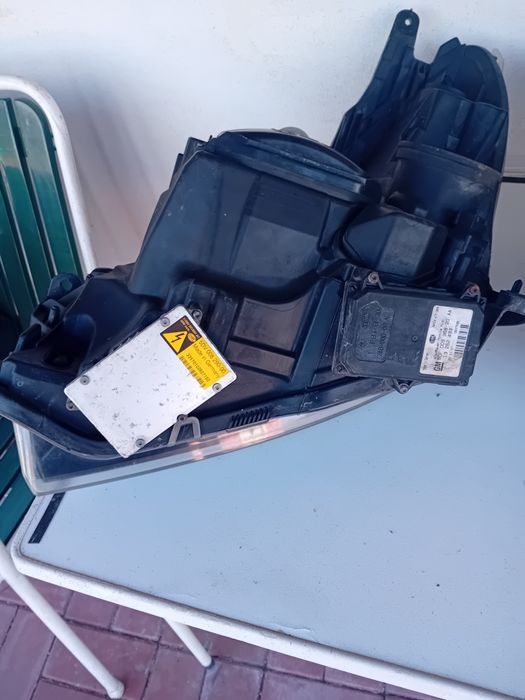 Vand far stanga opel astra h ,xenon AFL